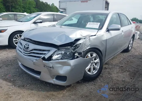 2011 Toyota Camry Le z USA, uszkodzony, nr VIN 4T4BF3EK9BR216865